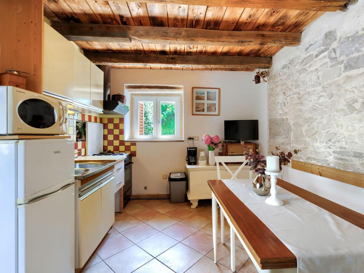 Holiday Home Pinia I - Kst126 By Interhome Kaštelir Kültér fotó