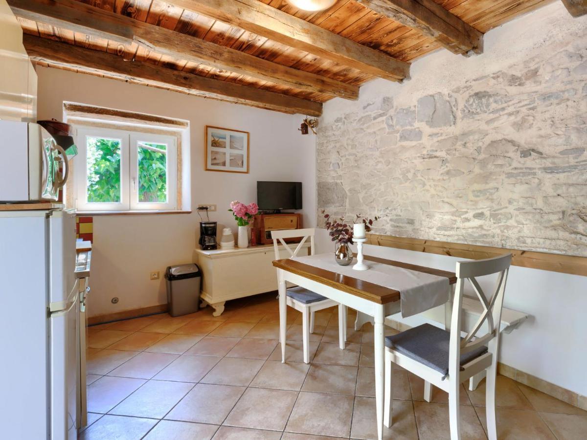 Holiday Home Pinia I - Kst126 By Interhome Kaštelir Kültér fotó